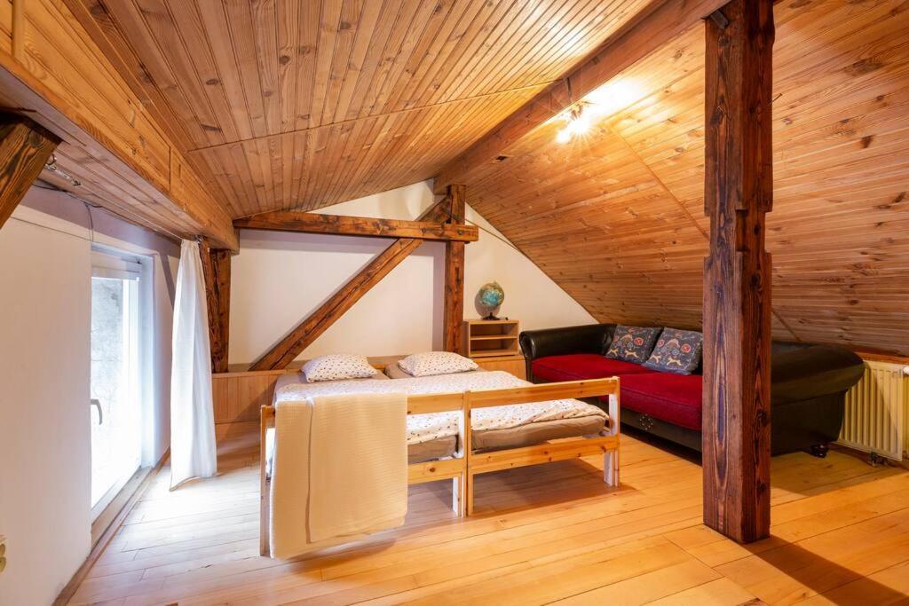 Rooftop 180M2 Loft With Private Sauna, 布拉迪斯拉发 外观 照片